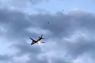 Boeing z 273 pasażerami płonął w powietrzu! Żegnali się z bliskimi