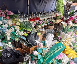 ​Trwa finał akcji „Podziel się kurtką - Przytul kurtkę” w Lesznie. Dzielących się i korzystających nie brakuje