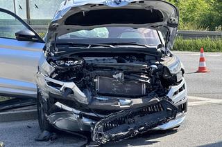 Potworny wypadek pod Legionowem, troje dzieci w szpitalu