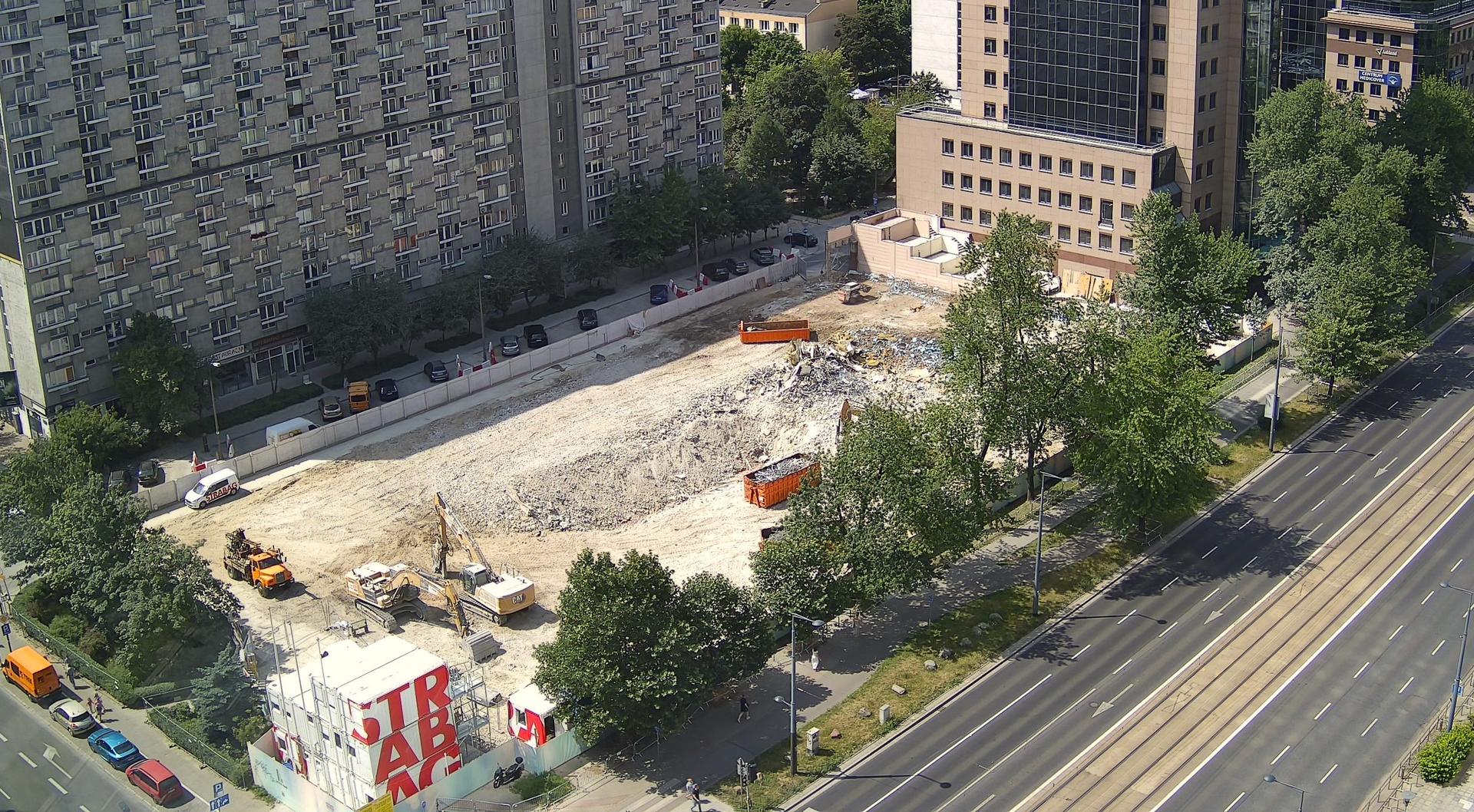 Rozbiórka biurowca Atrium International w Warszawie