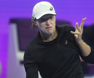 O której gra Iga Świątek mecz dzisiaj WTA Dubaj Polka wyjdzie na kort po tym meczu! Iga Świątek - Samsonowa O której godzinie mecz Igi Świątek dzisiaj 3. runda w Dubaju 22.02