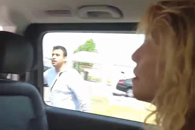 Courtney Love w Uberze w Paryżu w trakcie ataku
