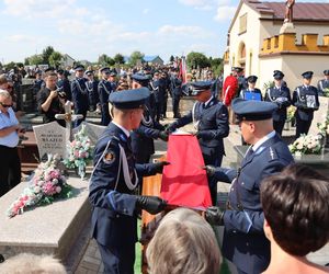 Pogrzeb policjanta, który zmarł po interwencji. Polska Policja pożegnała asp. sztab. Bogdana Orzeszka