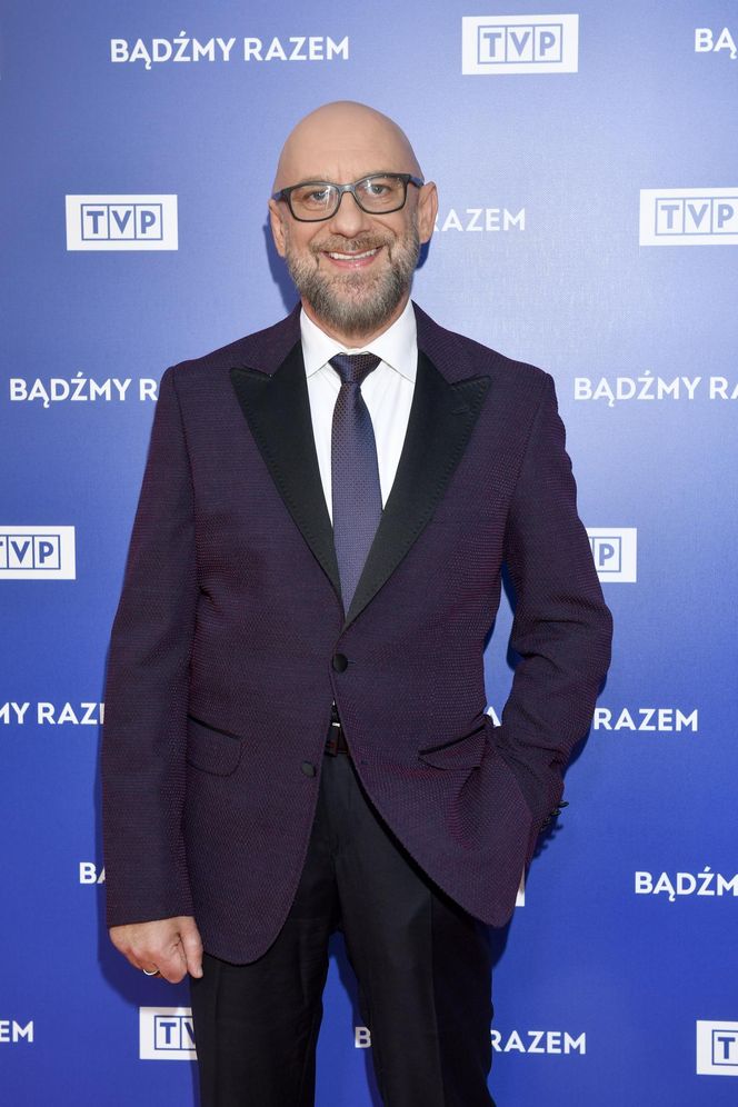 Jego głos znają wszyscy widzowie "Tańca z gwiazdami". Tak wygląda słynny lektor