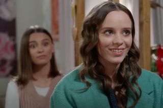 Pierwsza miłość, odcinek 3786: Kamila zagra Białemu prywatny koncert i da mu wyjątkowy prezent! Anka wybuchnie z zazdrości, gdy się o tym dowie 