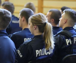 Nowy komunikat policji po obławie w Starej Wsi. Tak odpowiadają na zarzuty