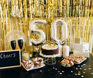 Życzenia na 50 urodziny. Najpiękniejsze propozycje życzeń urodzinowych