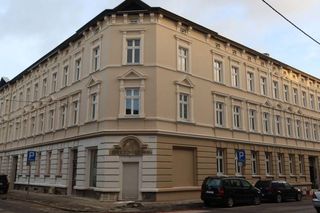 Podczas remontu odkryto niedwuznaczny napis sprzed 100 lat. Mówi wprost o tym, działo się w kamienicy w międzywojniu