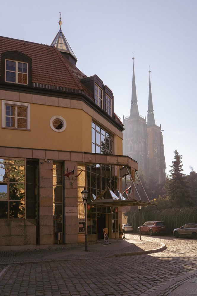 Hotel im. Jana Pawła II we Wrocławiu
