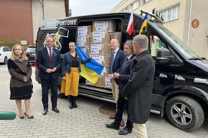 Kolejny bus wyjechał z Trójmiasta ze sprzętem medycznym. Jedzie do Lwowa