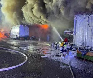 Pożar warsztatu lakierniczego pod Kielcami 