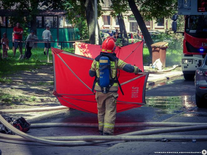 Tragiczny pożar w Tychach. Kobieta zginęła, jej syn jest poparzony