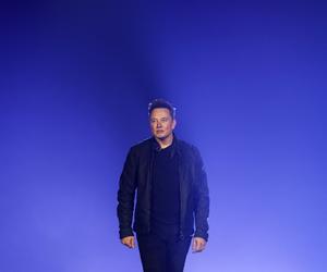  Elon Musk naprawdę zrobił TO w Katarze. Nie uwierzysz z kim się sfotografował!