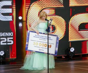 Katarzyna Żak ze łzami w oczach odbiera Nagrodę Publiczności w Opolu: „Nie zapomnę tego do końca życia”