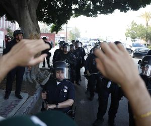 Protesty w Los Angeles coraz silniejsze. Emocje podsycają fałszywe zdjęcia i teorie spiskowe