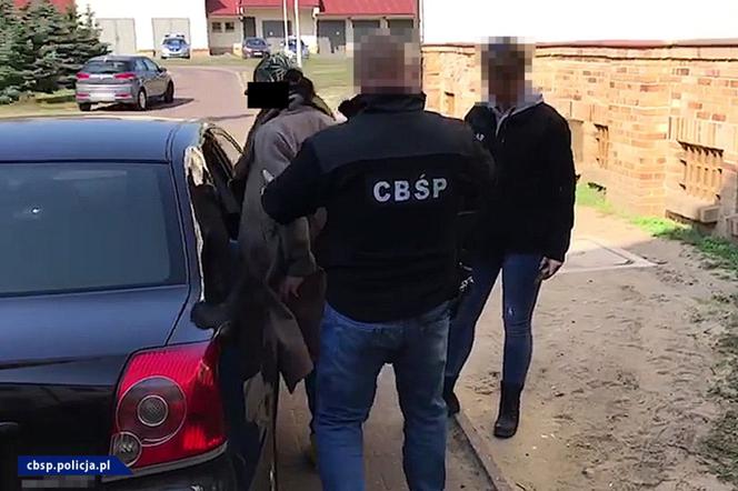 Akcja CBŚP: Rozbito gang, który wywoził kobiety za granicę. Judith i jej pobratymcy zarabiali na cudzym nierządzie [ZDJĘCIA]