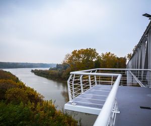 Kładka pieszo-rowerowa nad Kanłem Żeranskim, taras z widokiem na Bielany