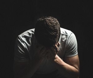 Mieszkańca Małopolski obudził hałas, na strychu znalazł obcego mężczyznę. Mogło dojść do tragedii