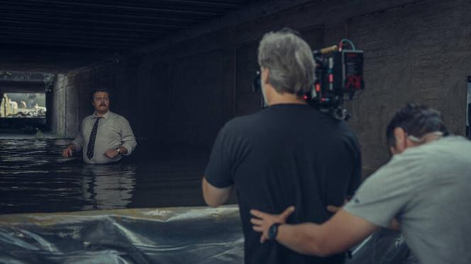 Serial "Wielka Woda" bardzo dobrze oceniony przez widzów! Zobacz, jak powstawały sceny we Wrocławiu [ZDJĘCIA]