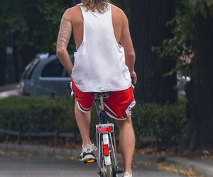 Radzimir Dębski umówił się ze znajomymi na burgera