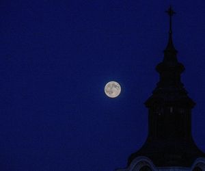 Niesamowita superpełnia Księżyca widziana z Przemyśla