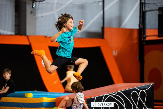 Rusz się z kanapy! W Parku Trampolin JUMPCITY trwają wyskokowe wakacje 