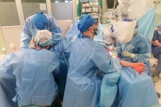 operacja z wideomikroskopem