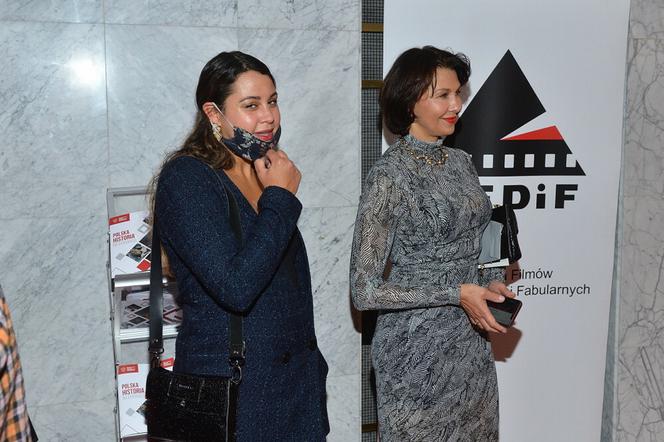 Anna Popek na premierze z córką Oliwią