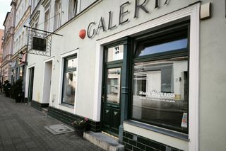  Lato ze sztuką w MBWA Leszno. Zajęcia, wystawy i plenerowe rysowanie dla dzieci i młodzieży