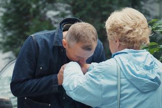 M jak miłość, odcinek 1846: Barbara jak anioł stróż uratuje Bartka przed śmiercią! Cudem uniknie najgorszego - ZDJĘCIA, WIDEO