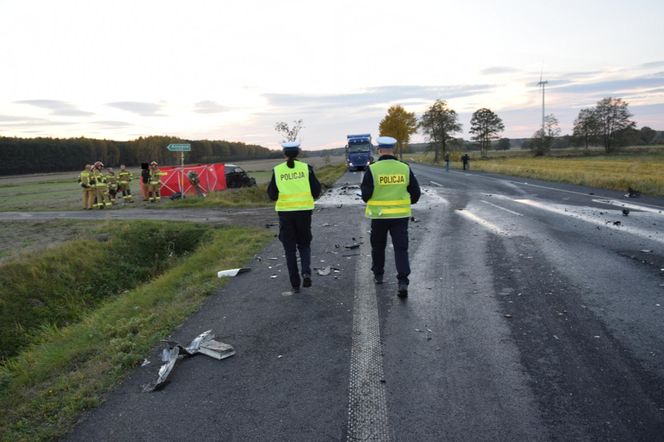 Rząśnia. 52-latka została zabita, jej mąż zginął w wypadku. To on stoi za zbrodnią? [ZDJĘCIA]