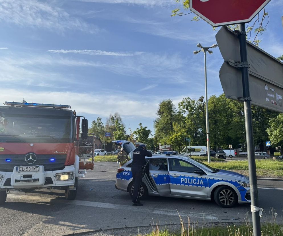 Groźny  wypadek w Łodzi. Reanimacja motocyklisty. Na miejscu policja i helikopter