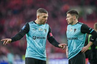 Lukas Podolski podniósł się z leżaka i wysłał SMS. Dwa słowa zostały zacytowane publicznie