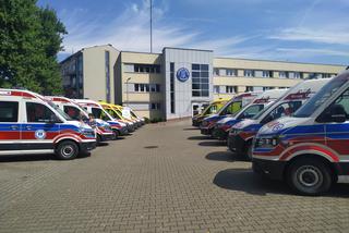 Nowe karetki dla Małopolski. 12 pojazdów przekazanych do szpitali powiatowych