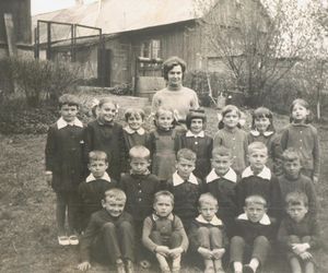 Byliśmy jak dzieci z Bullerbyn- opowiadaja nam absolwenci szkoły w Wielkiej Wsi. Jubileusz 120-lecia