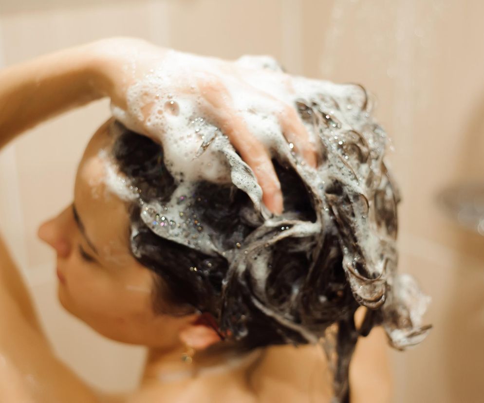 Chcesz mieć piękne i zdrowe włosy? Wypróbuj prostą regułę 38