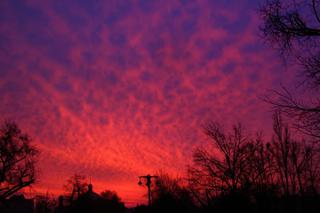 Niebo nad Bydgoszczą zapłonęło! Zobaczcie wyjątkowy wschód słońca! [GALERIA]