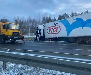 Wypadek tirów na wylocie do Augustowa