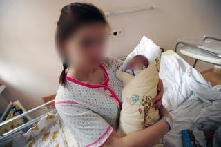 Jesika miała 13 lat, gdy urodziła dziecko. Po 8 latach wychodzi na prostą