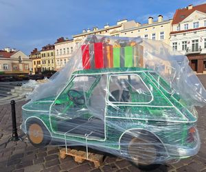 Ozdoby świąteczne w Rzeszowie. Rusza strojenie miejskiego Rynku. 