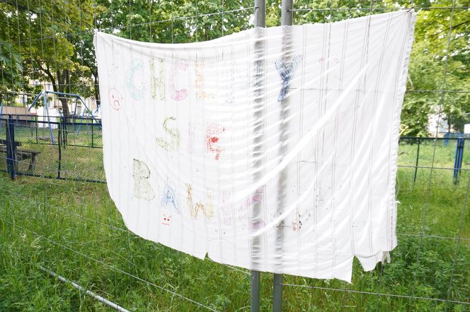 Ogrodzony plac zabaw na Winogradach