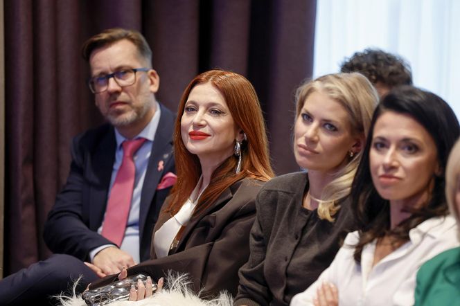 Na czerwonym dywanie pojawiły się włochate stopy! Wielka gwiazda zaskoczyła wszystkich