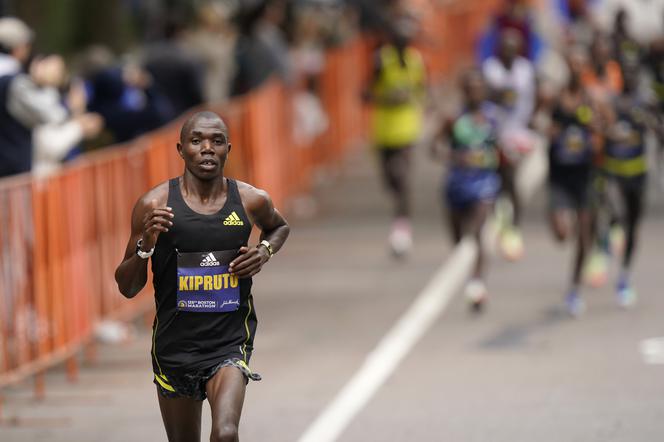 Boston po kenijsku. Kipruto i Kipyogei najszybsi w stuletnim maratonie