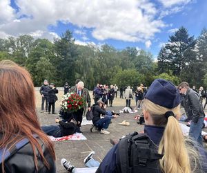 Protest na Cmentarzu Mauzoleum Żołnierzy Radzieckich w Warszawie (9.05.2025)