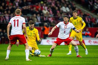 Polska - Litwa 1:0. Zwycięska żenada reprezentacji Polski. Robert Lewandowski strzela, wstyd pozostaje!