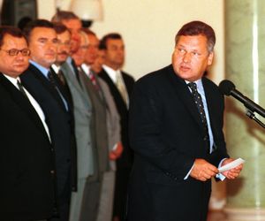 AI wybrała 5 najlepszych polityków w Polsce ostatnich 30 lat! 