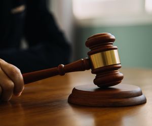 Żołnierz oskarżony o przekroczenie uprawnień. Strażnicy graniczni i wojskowi zeznawali przed sądem