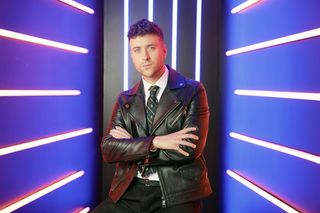 Aleksander Sikora - od kariery w TVP do uczestnika Tańca z gwiazdami. Co warto o nim wiedzieć?