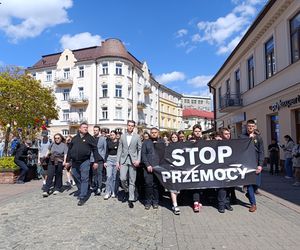 Marsz sprzeciwu po śmierci 16-latka połączył tarnowian. STOP PRZEMOCY