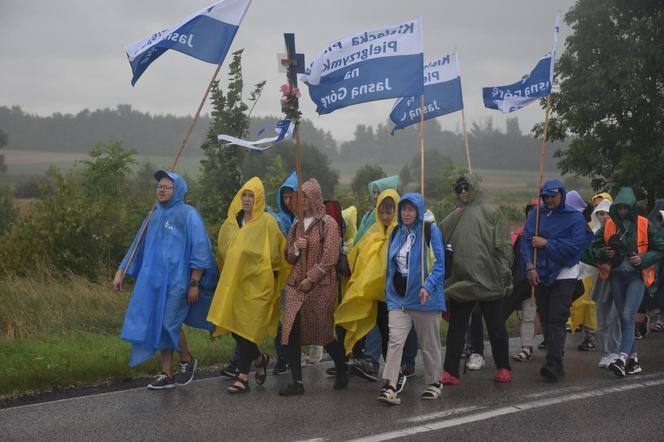 Kielecka Piesza Pielgrzymka wędruje do Częstochowy